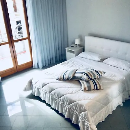 Elegantissimo Sul Corso Principale Apartmán Mazara del Vallo